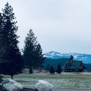 Meet your Posher, Julie